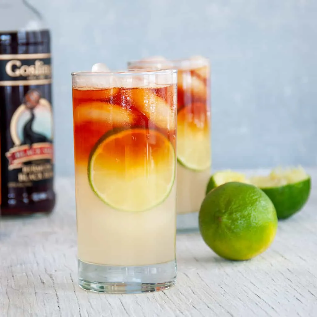 Kokteilis DARK AND STORMY