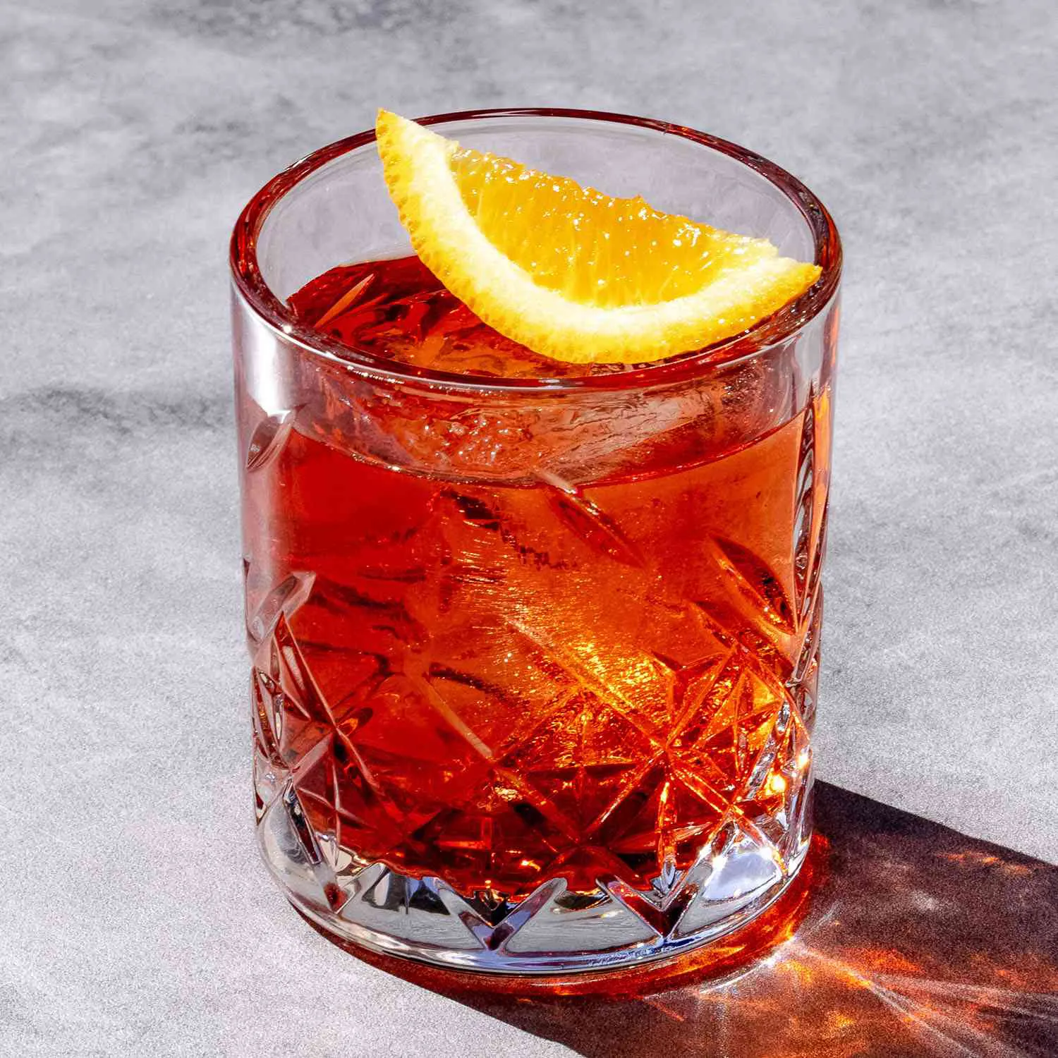 Kokteilis NEGRONI