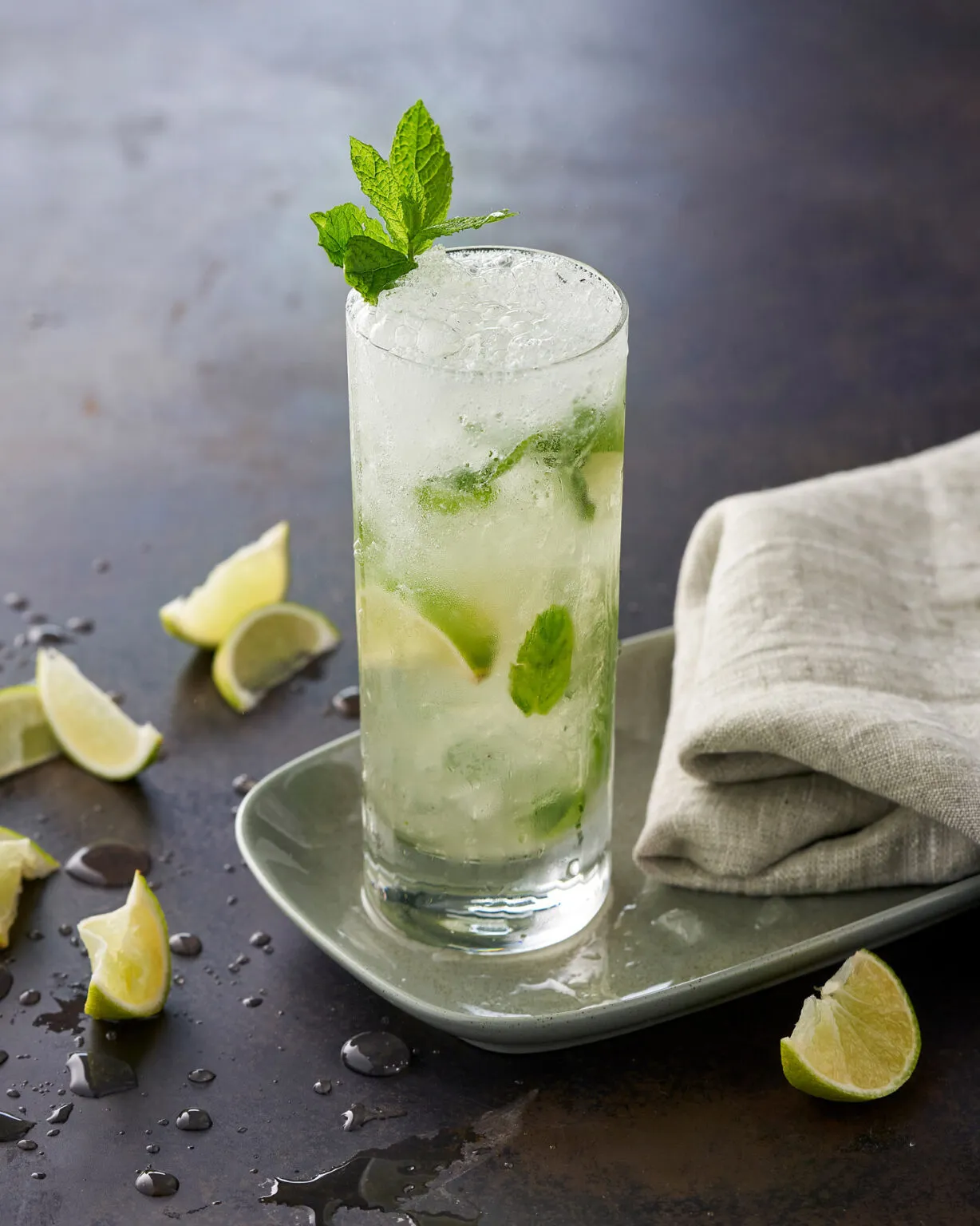 Kokteilis MOJITO