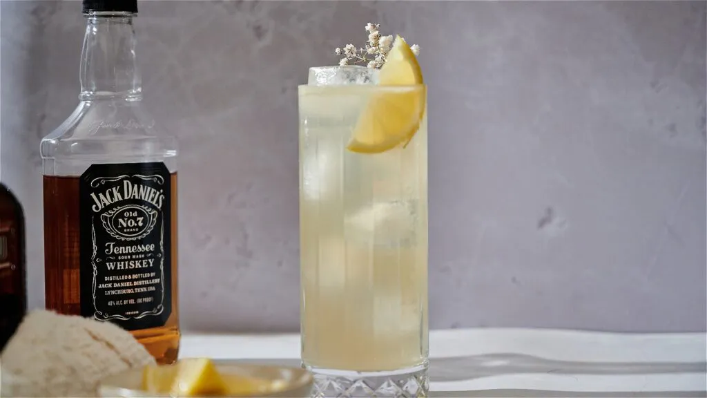 Kokteilis Lynchburg Lemonade