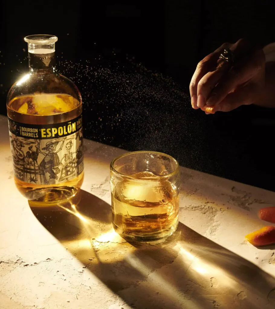 Kokteilis TEQUILA OLD FASHIONED