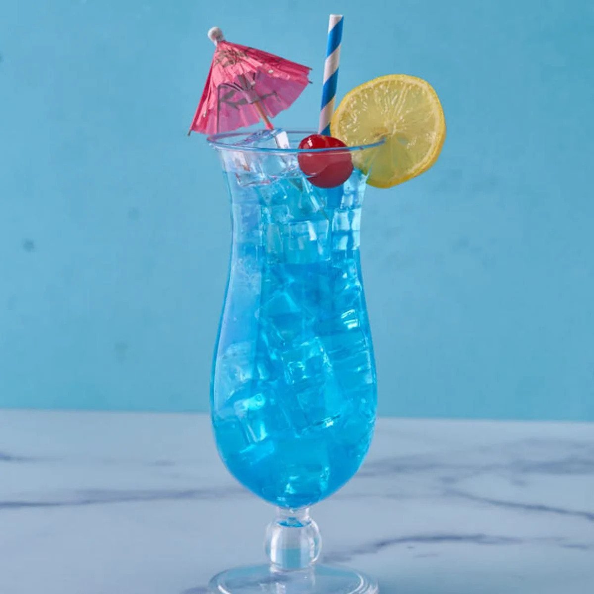 Kokteilis BLUE LAGOON