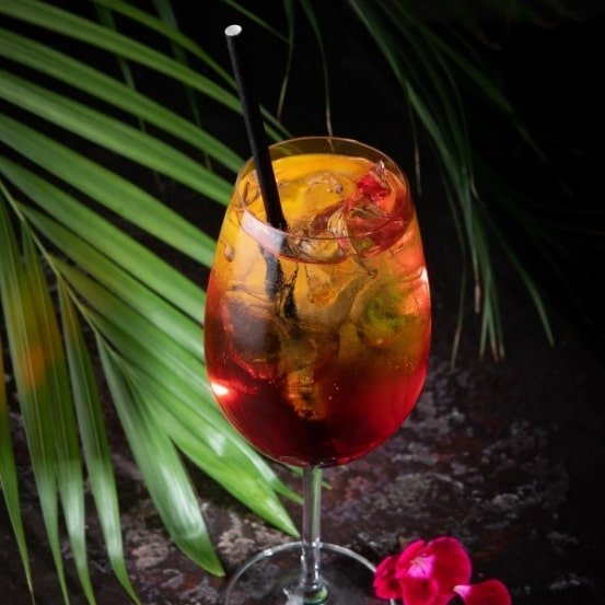 Kokteilis NEALKOHOLINIS SPRITZ