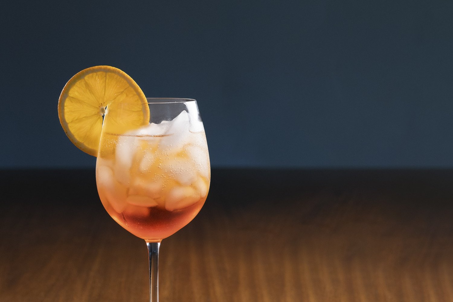 Kokteilis NEALKOHOLINIS SPRITZ