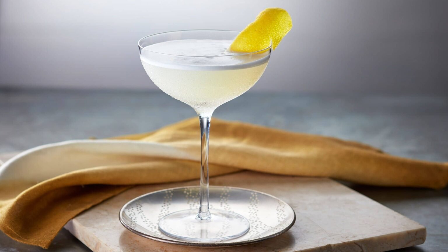 Kokteilis WHITE LADY